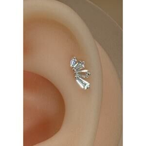 Sterling Silver 925 Cubic Zirconia Ear Threadless Flat Back Labret 16g 1.2mm